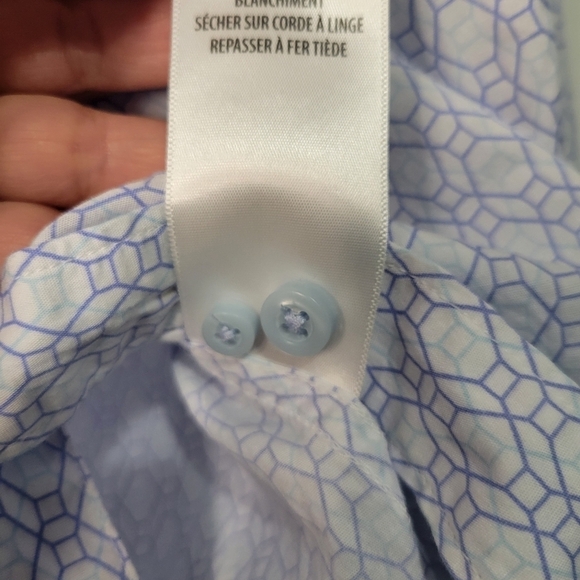 Robert Graham Men's Button-down Shirt Size Large in Blue Contrast Cuff - Picture 7 of 14